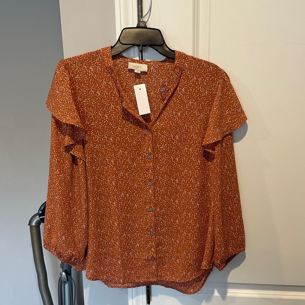 LOFT Rust Speckled Button-Front Ruffle Sleeve Top